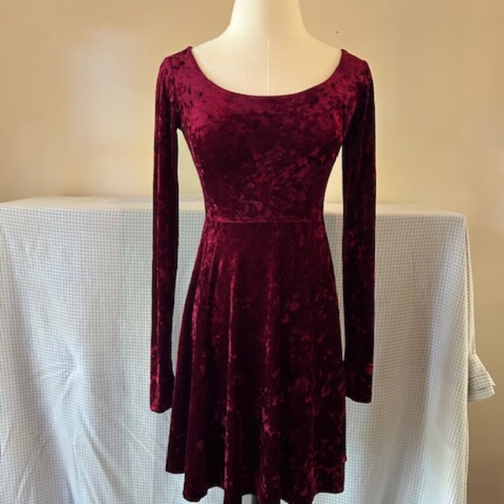 burgundy velvet skater dress Vintage Betsey Johnson Maroon toddler girls dresses : creating a silhouette thats type_dresses Skirt Length:Above The Knee